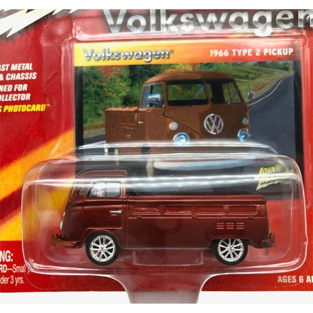 Johnny Lightning‎ 1966 '66 Volkswagen VW Type 2 Pickup Truck Brown Diecast 1/64